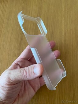 Průsvitný pevný obal pro iPhone 17 Pro - 2