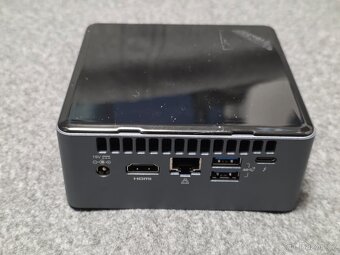 HP NUC i3-8109 na díly, nebo opravu - 2