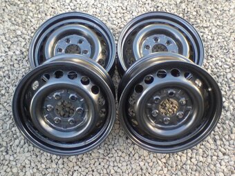 16 plechové disky Mercedes Sprinter II,VW Crafter - 2