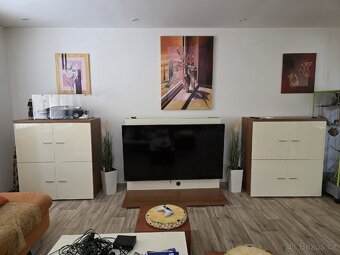 Obývací stěna včetně držáku TV + konferenční stolek - 2