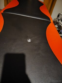 Stabilní masážní lehátko - 2