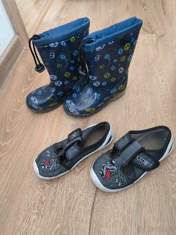 Dětské gumáky a přezůvky vel. 28 - 2