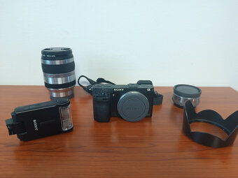 Sony NEX-7, 18-200mm, 16mm, externí blesk - 2