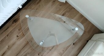 skleněný konferenční stolek - 2