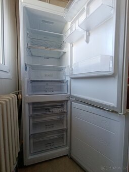 Prodej lednice s mrazákem - 2