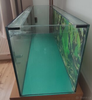 Akvárium - terárium . - 2