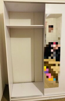 Šatní skříň - 2