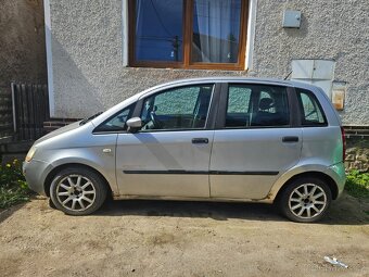 Fiat Idea - 2