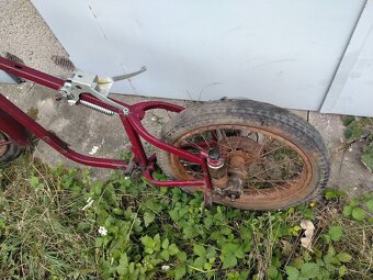 Jawa pérák - 2