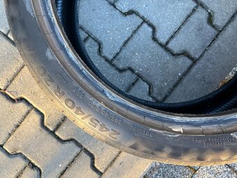 Letní sada pneu CONTINENTAL 245/40 R20. - 2