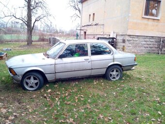 BMW E21 - 2