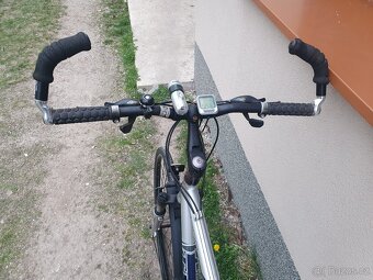 Pánské silniční kolo.TREK - 2