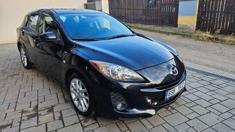Mazda 3 2.0 benzin 110kW klima tempomat 143tkm 2012 - 2