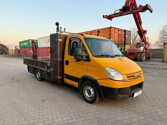 Iveco Daily 3.0 HPi - valník s hydraulickou rukou - 2
