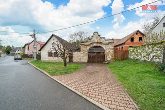 Prodej rodinného domu, 265 m², Vonoklasy, ul. Na Návsi - 2