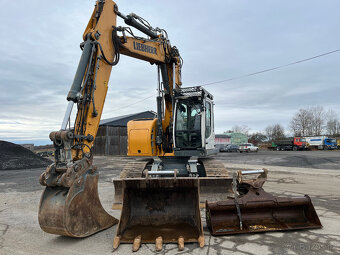 Pásové rýpadlo LIEBHERR R 924 COMPACT LITRONIC,ROK 2013 - 2