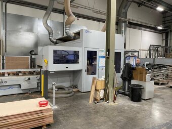 CNC obráběí centrum pro dřevěné stavby a okna HOMAG BMB 923 - 2