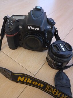 NIKON D800 + obj. 2.8/28 mm - 2