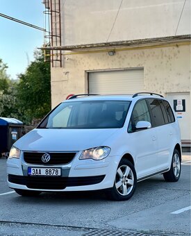 VW Touran 2009 2.0tdi DSG facelift - 2