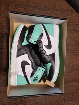 Nike Air Jordan 1 Retro High OG - 2