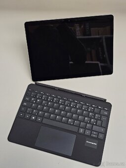 Microsoft Surface Go 2
- 2