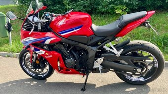 Honda cbr650r - 2