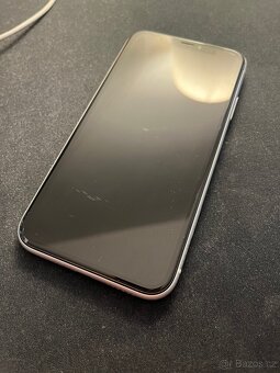 iPhone XR 64GB Bílý - 2