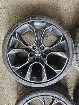 Xtreme 5x112 r19 Letní 225/40 - 2