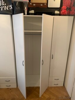Šatní skříně - 2