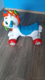 Autosedačka + odrážedlo atd. - 2