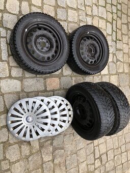 Zimní kola Mercedes 5x112 Vito Viano NOKIAN 225/55 17C - 2