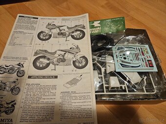 Tamiya 1:12 Kawasaki GPZ400R - 2