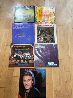 LP desky v pěkném stavu - 2