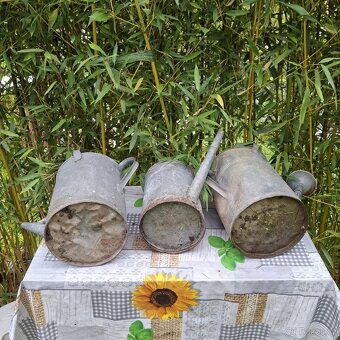 Tři staré pozinkované plechové konve - 2