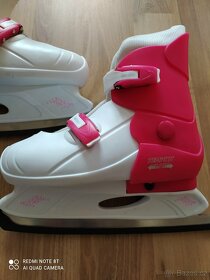 Prodám dívčí brusle.Super stav. - 2