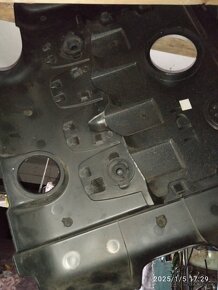 Vrchní kryt motoru VW golf Passat - 2