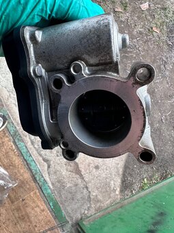 Prodám škrtící klapku - 2