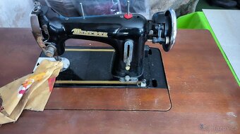 Šicí stroj Minerva funkční - 2