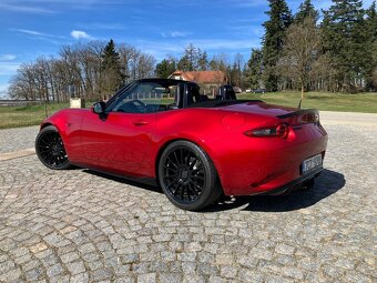 Mazda MX-5 Roaster 2.0 Zymexx - 2