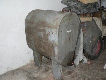 nadrž na naftu - 2
