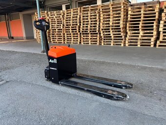 Li-Ion, elektrický nízkozdvižný vozík HC, 1500kg, paleťák - 2