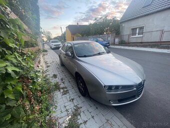 Alfa Romeo 159 1.9 JTD sedan - 2