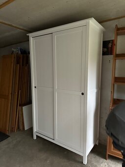 Ikea Hemnes velká skříň masiv bílé mořidlo - 2