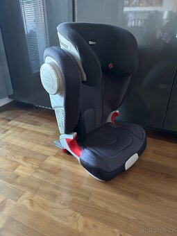 Autosedačka Britax Römer Kidfix XP 15-36 kg. - 2