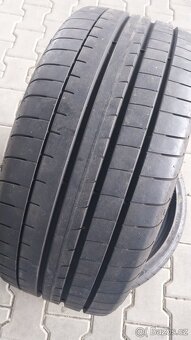 Prodám 2 x letní pneu Goodyear 235/35/19 - 2