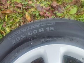 205/60 R16 - 2