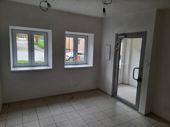 Pronájem komerčních prostor Kuřim - 2