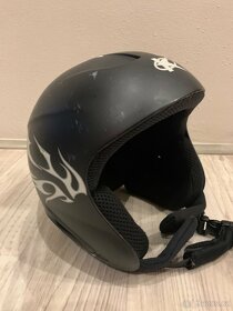 Lyžařská/snowboardová přilba - 2