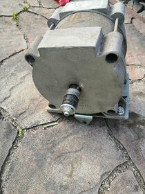 Elektromotor Prisma. - 2