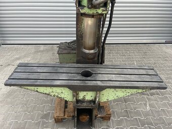 Hydraulický lis CDC 30 - 2